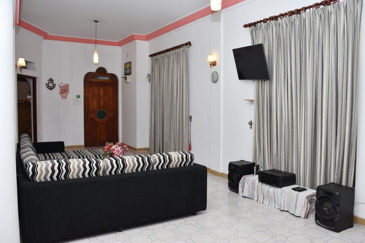 Roshan Guest House Nuwara Eliya Exterior photo