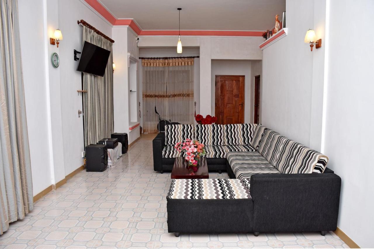 Roshan Guest House Nuwara Eliya Exterior photo